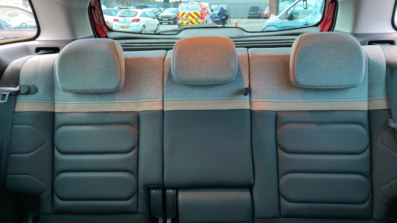 Citroen C3 Aircross 1.2 PureTech 110 Shine Plus 5dr Petrol Hatchback